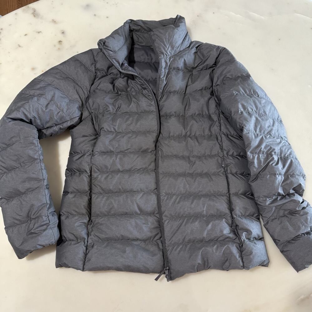 Uniqlo Women L Ultra Light Down Packable Puffer Jacket Lightweight Grey Capsule